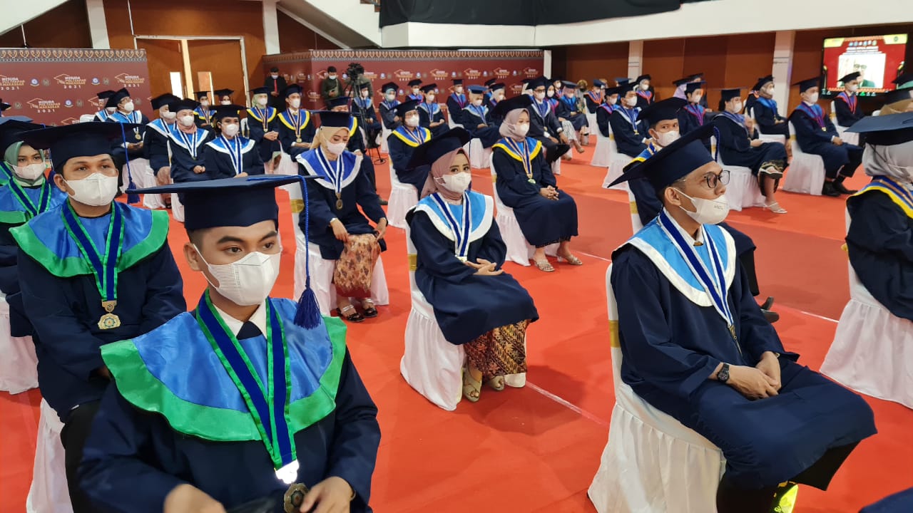 Politeknik Pariwisata (Poltekpar) Makassar kembali menggelar Sidang Terbuka Wisuda XX Program Diploma III Ahli Madya Pariwisata dan Program Diploma IV Sarjana Terapan Pariwisata