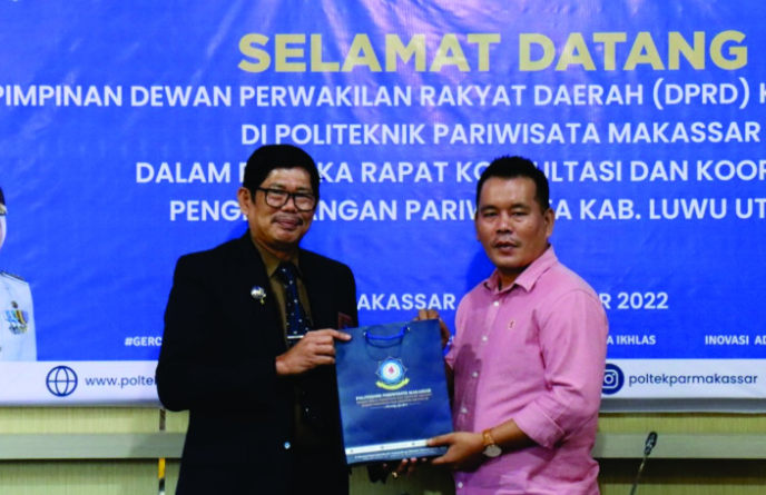 Pimpinan DPRD Kabupaten Luwu Utara Lakukan Konsultasi dan Koordinasi dengan Poltekpar Makassar Dalam Rangka Pengembangan Pariwisata, di Kampus Poltekpar Makassar.