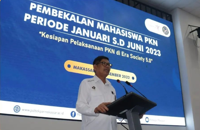 Poltekpar Makassar melaksanakan Pembekalan Mahasiswa PKN Periode Januari- Juni 2023 dengan Tema ” Kesepian Pelaksanakan di Era Society 5.0 “
