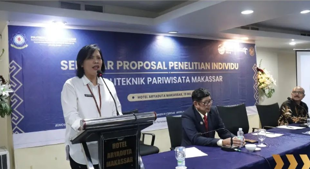 Pusat Penelitian dan Pengabdian Pada Masyarakat (P3M) Politeknik Pariwisata  Makassar Meyelenggarakan  Seminar Proposal Penelitian Individu