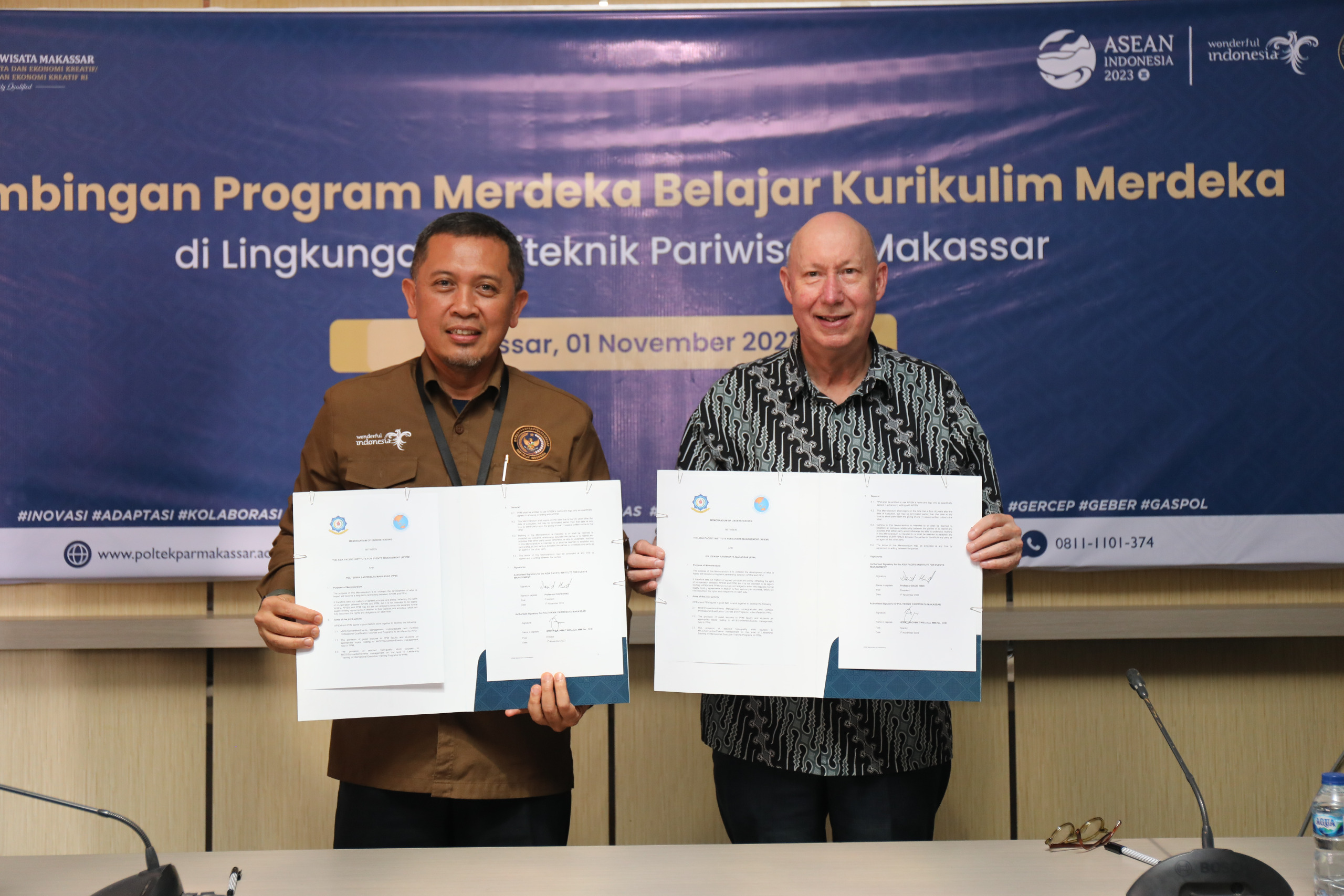 Penandatanganan MoU Antara Poltekpar Makassar Dengan APIEM